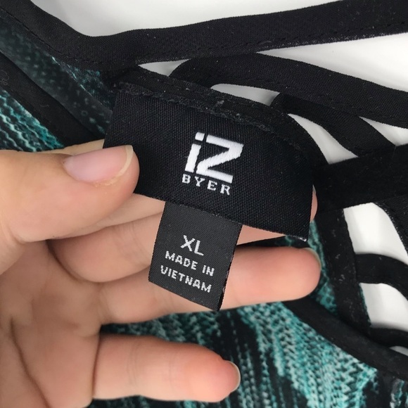 Iz Byer Green and Black Sheer Blouse w/ Cage Back - Picture 4 of 10